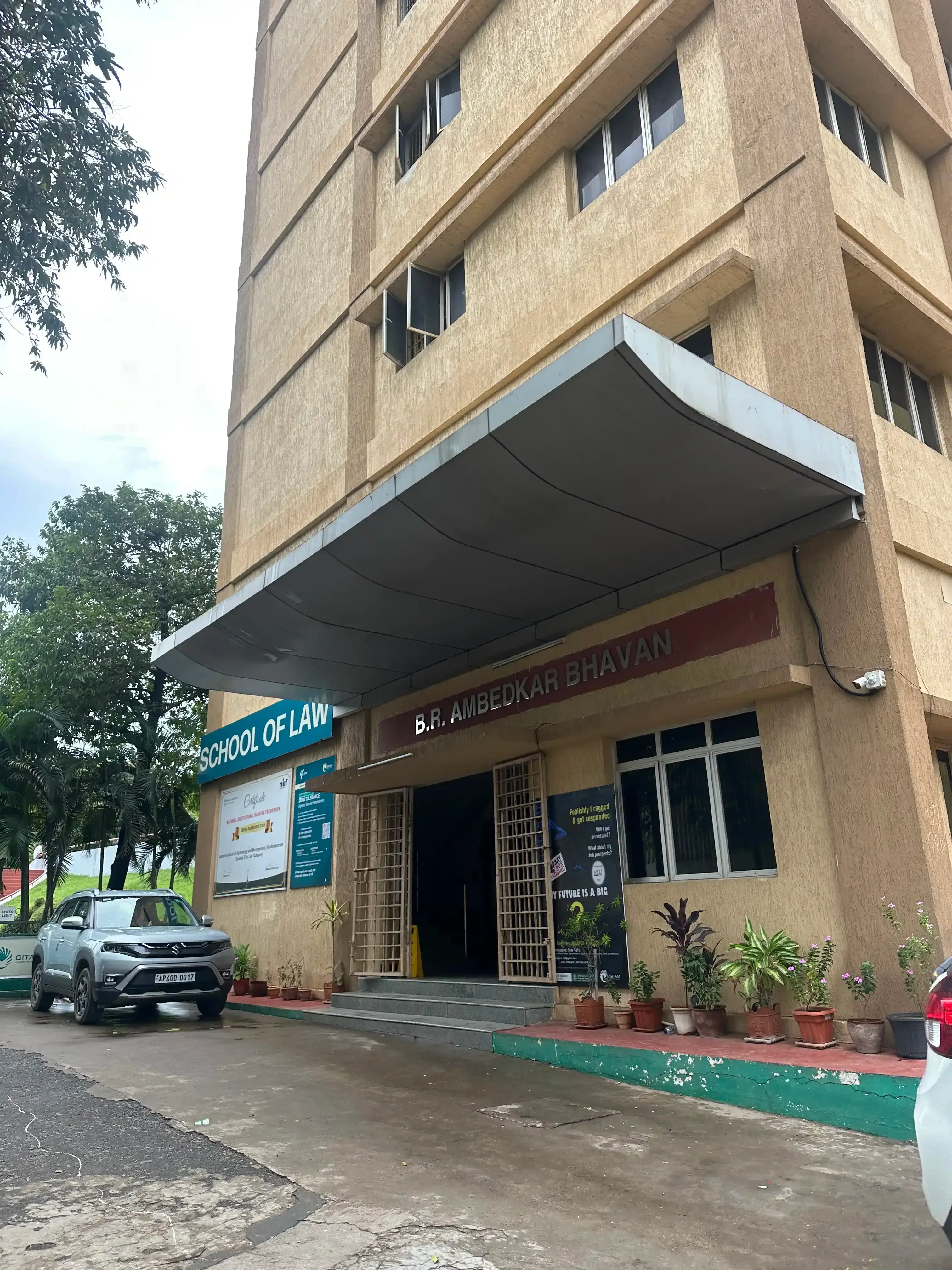 GITAM Visakhapatnam Academic Building photo 15